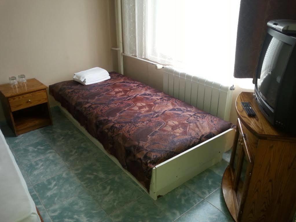 Kanclera Hotel Kaspichan Esterno foto