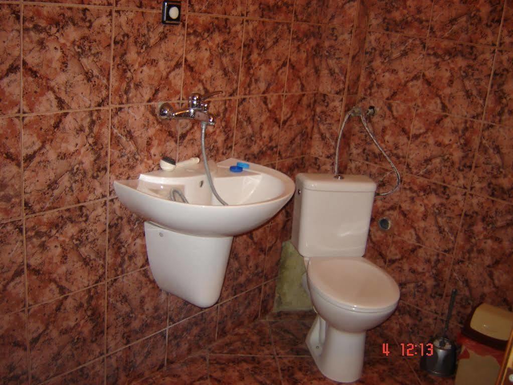 Kanclera Hotel Kaspichan Esterno foto