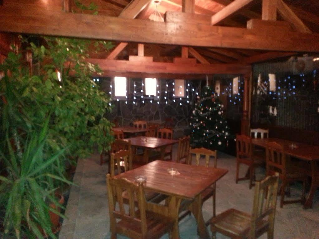 Kanclera Hotel Kaspichan Esterno foto